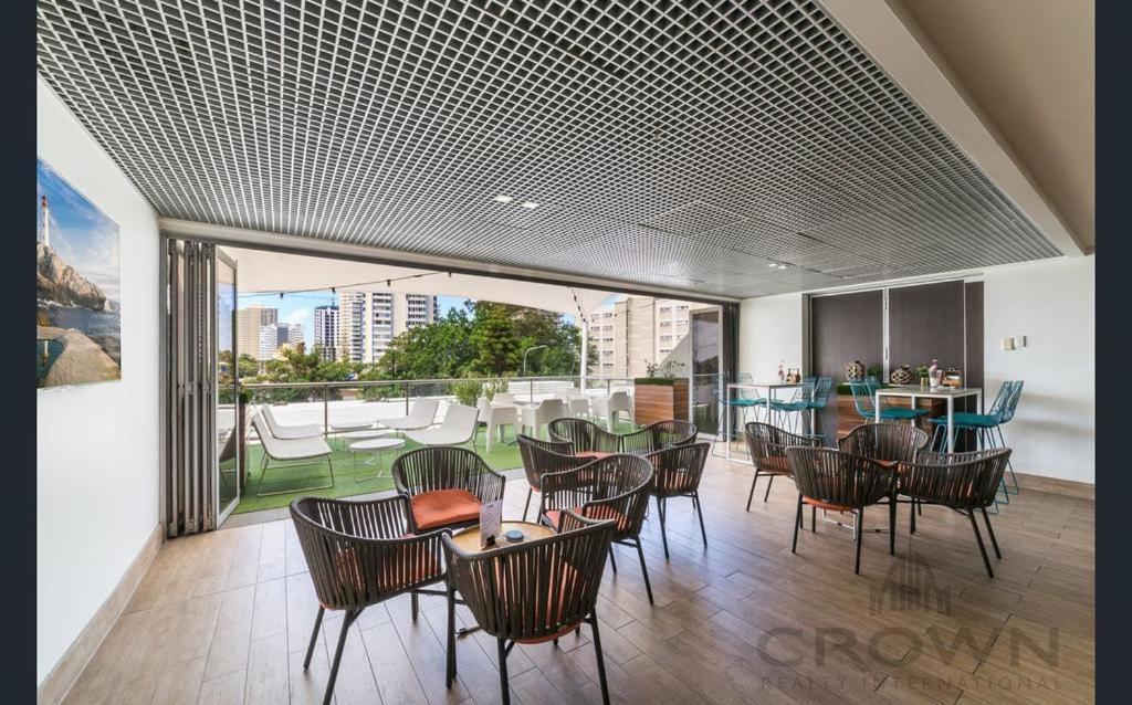 High Floor Ocean View At Surfers Paradise - Hotel Studio Gold Coast Zewnętrze zdjęcie